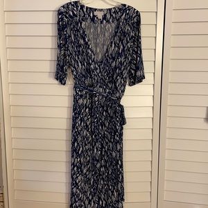 A Pea in the Pod wrap maternity dress (M)